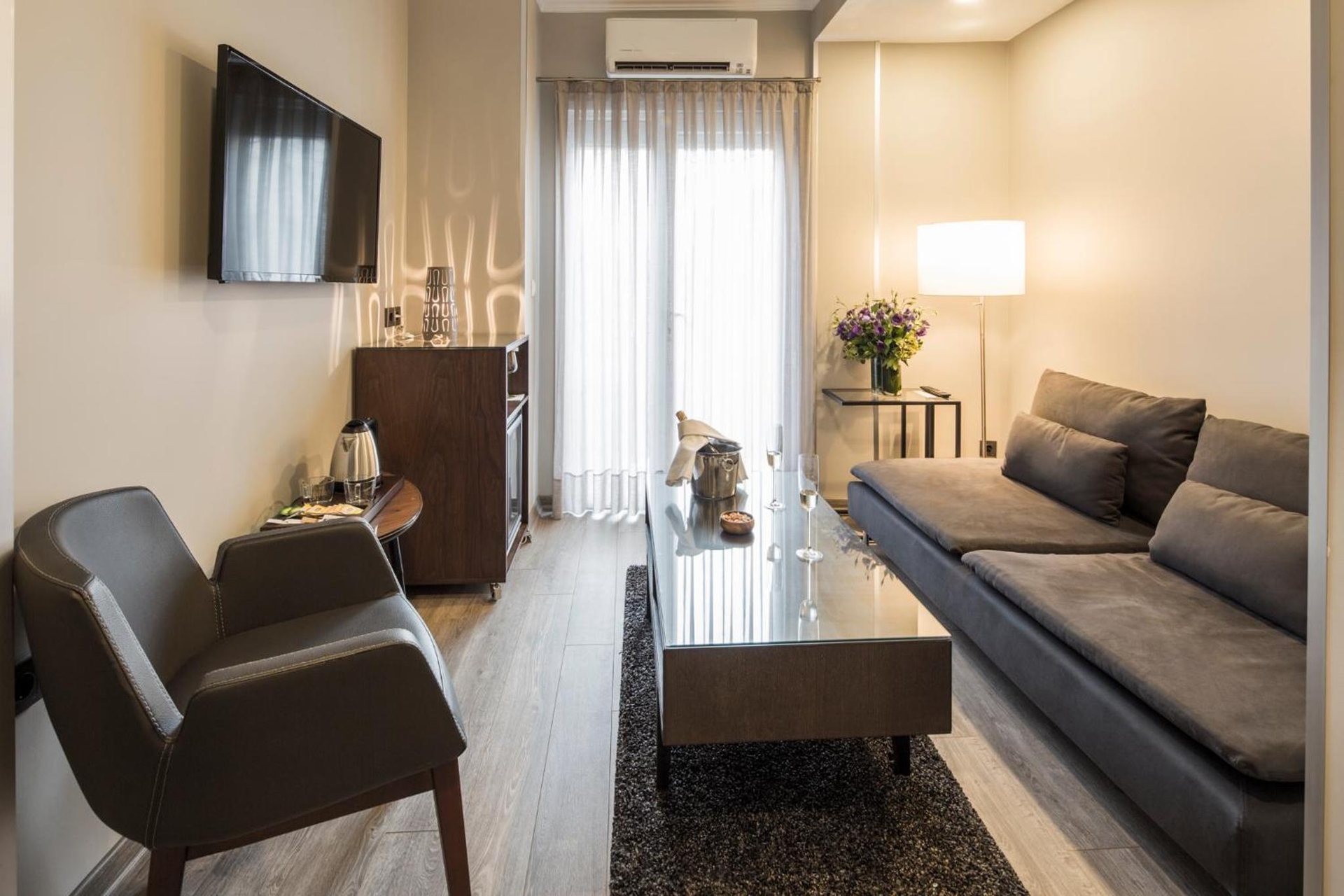 Foto de Taxim Suites Residences Istanbul