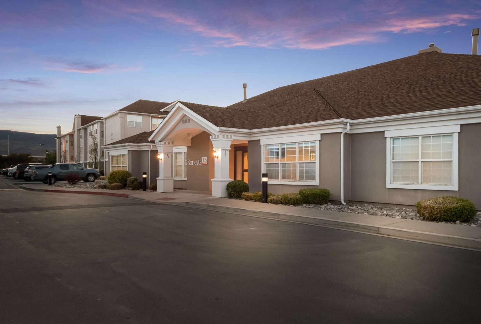 Sonesta ES Suites Reno, Reno