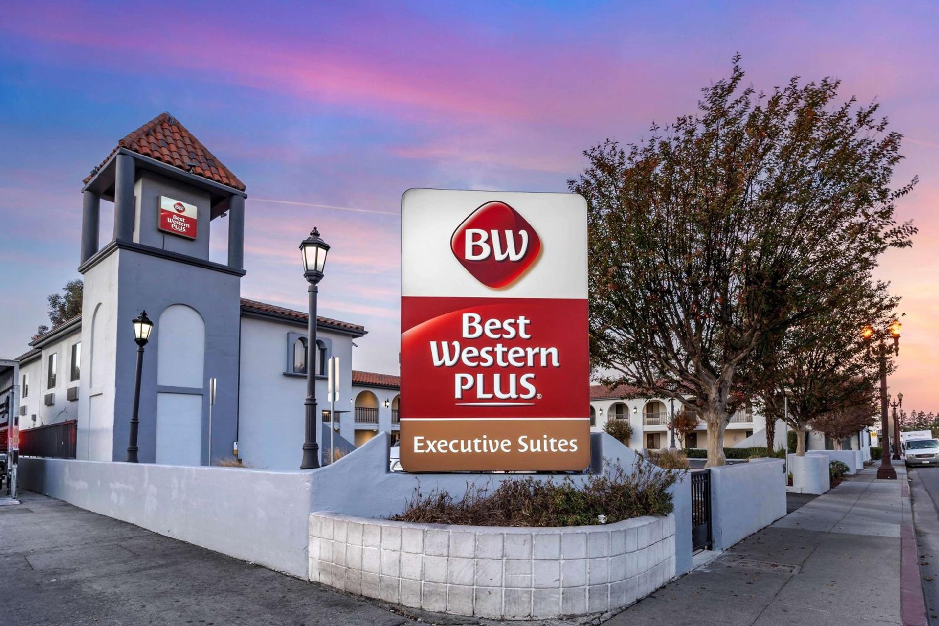 Best Western Plus Executive Suites, Redwood City