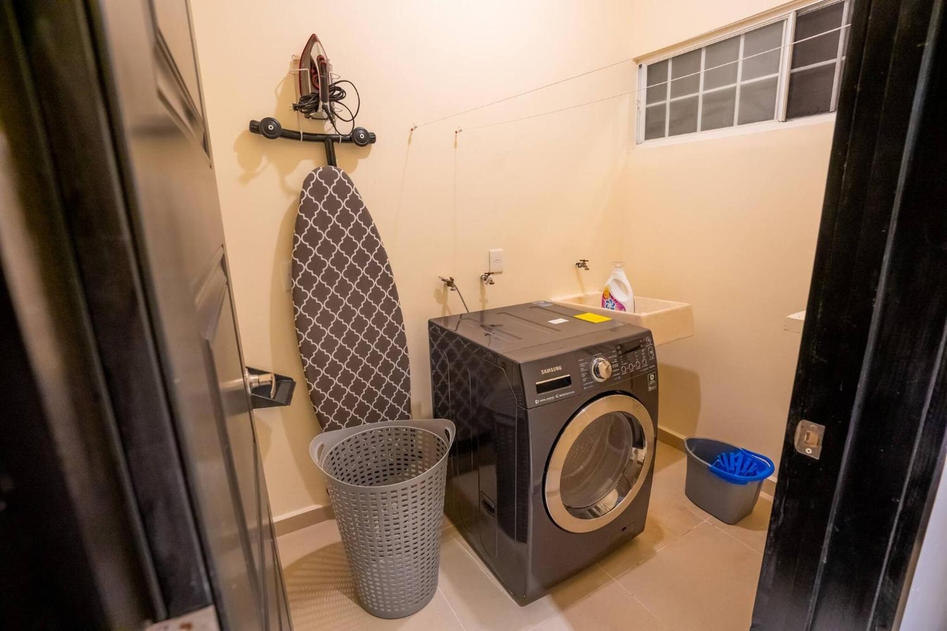Foto de Luxury Apartment With Poll