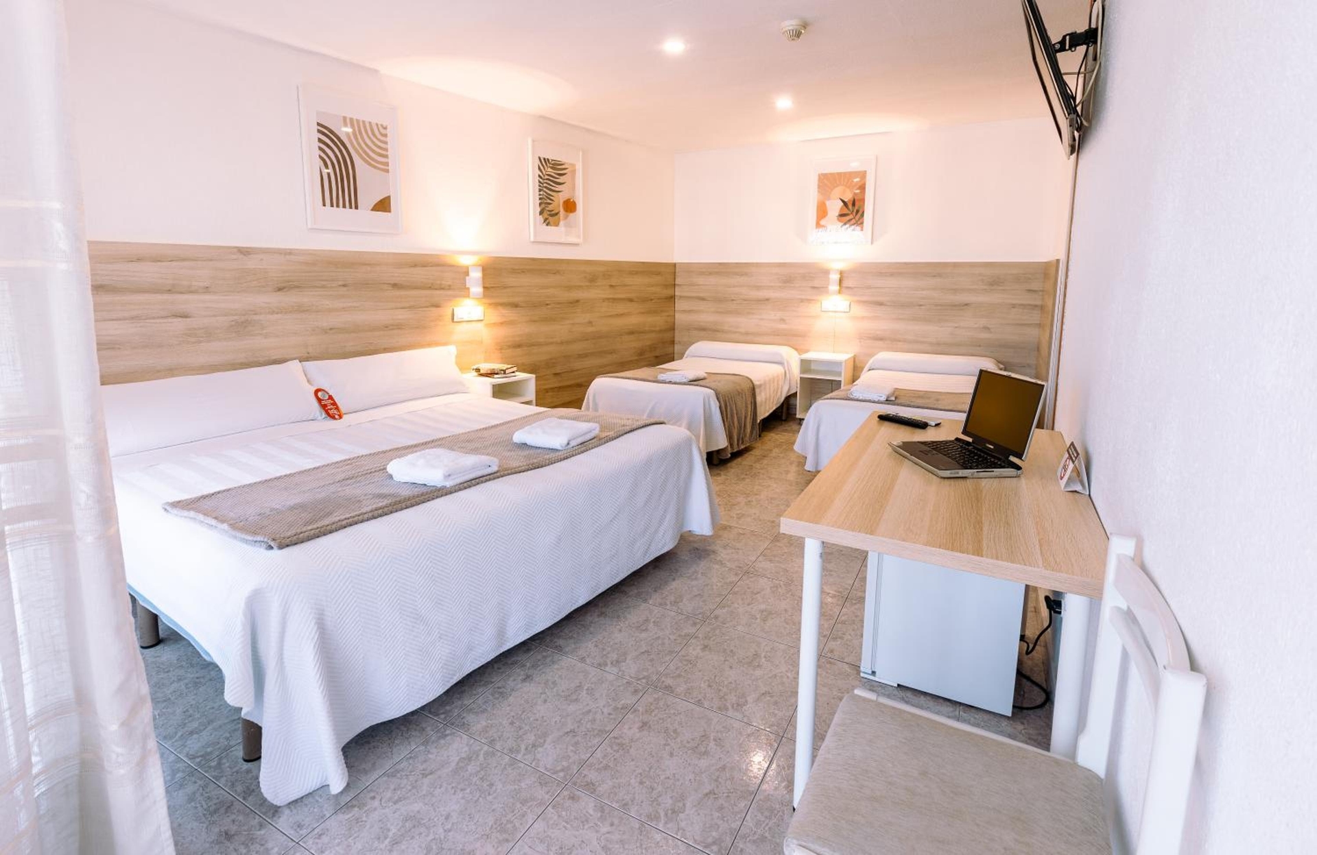 Hostal Gran Vía, Pinto