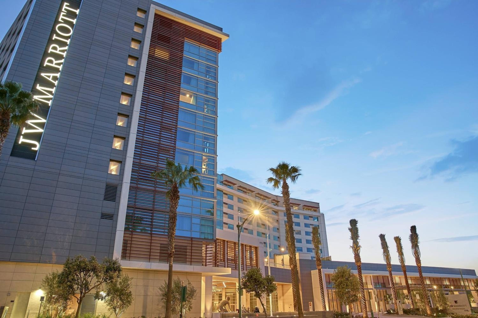 JW Marriott, Anaheim Resort, Anaheim