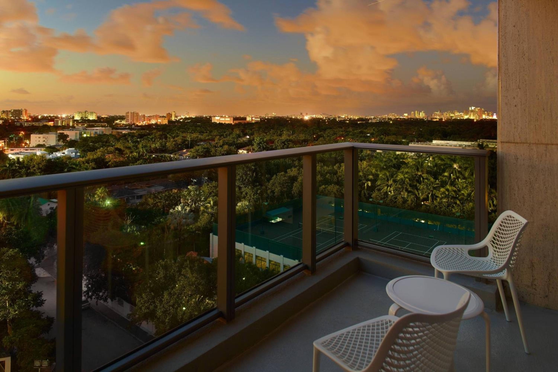 Foto de Courtyard Miami Coconut Grove