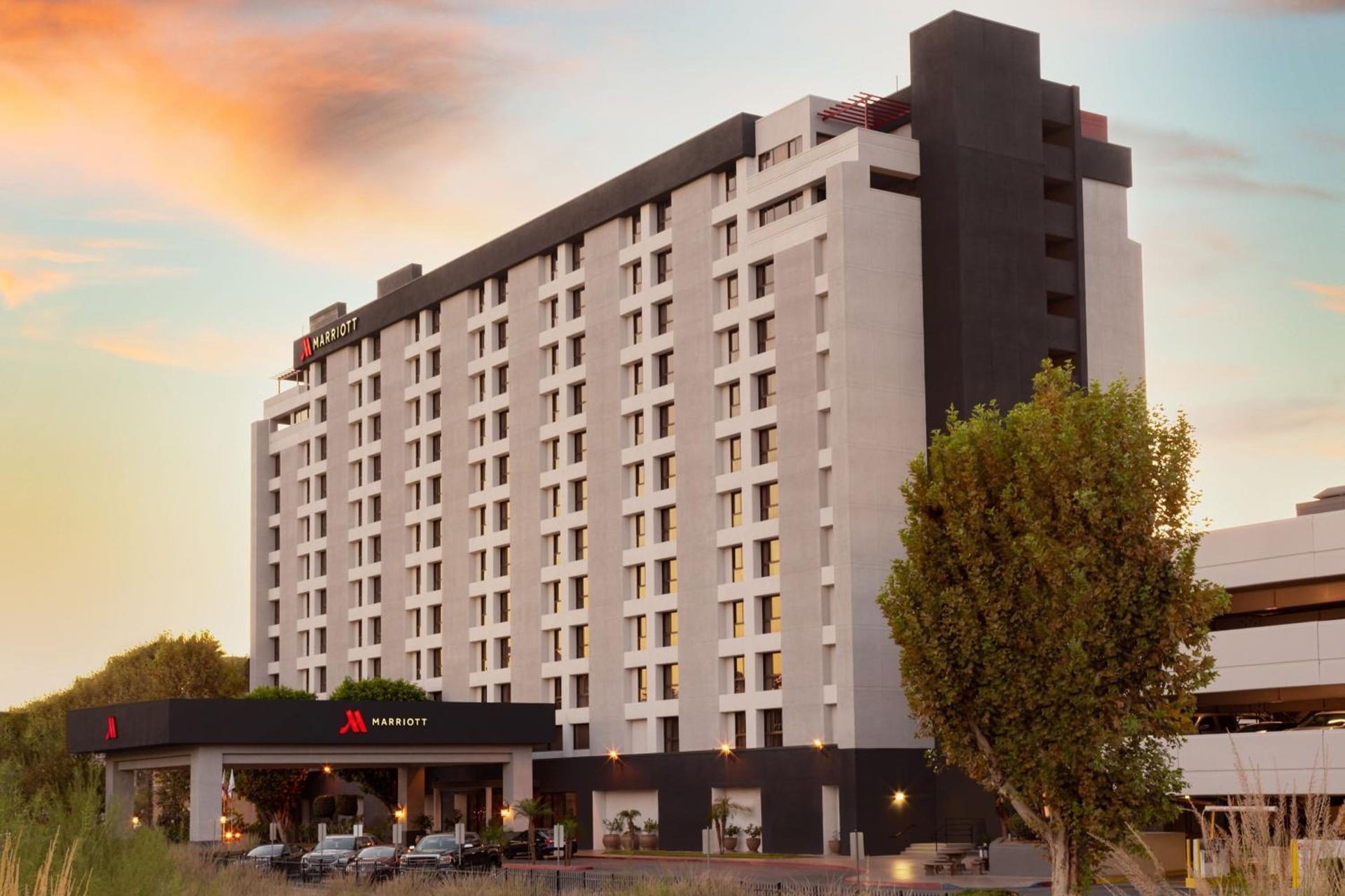 Marriott Riverside at the Convention Center, Riverside