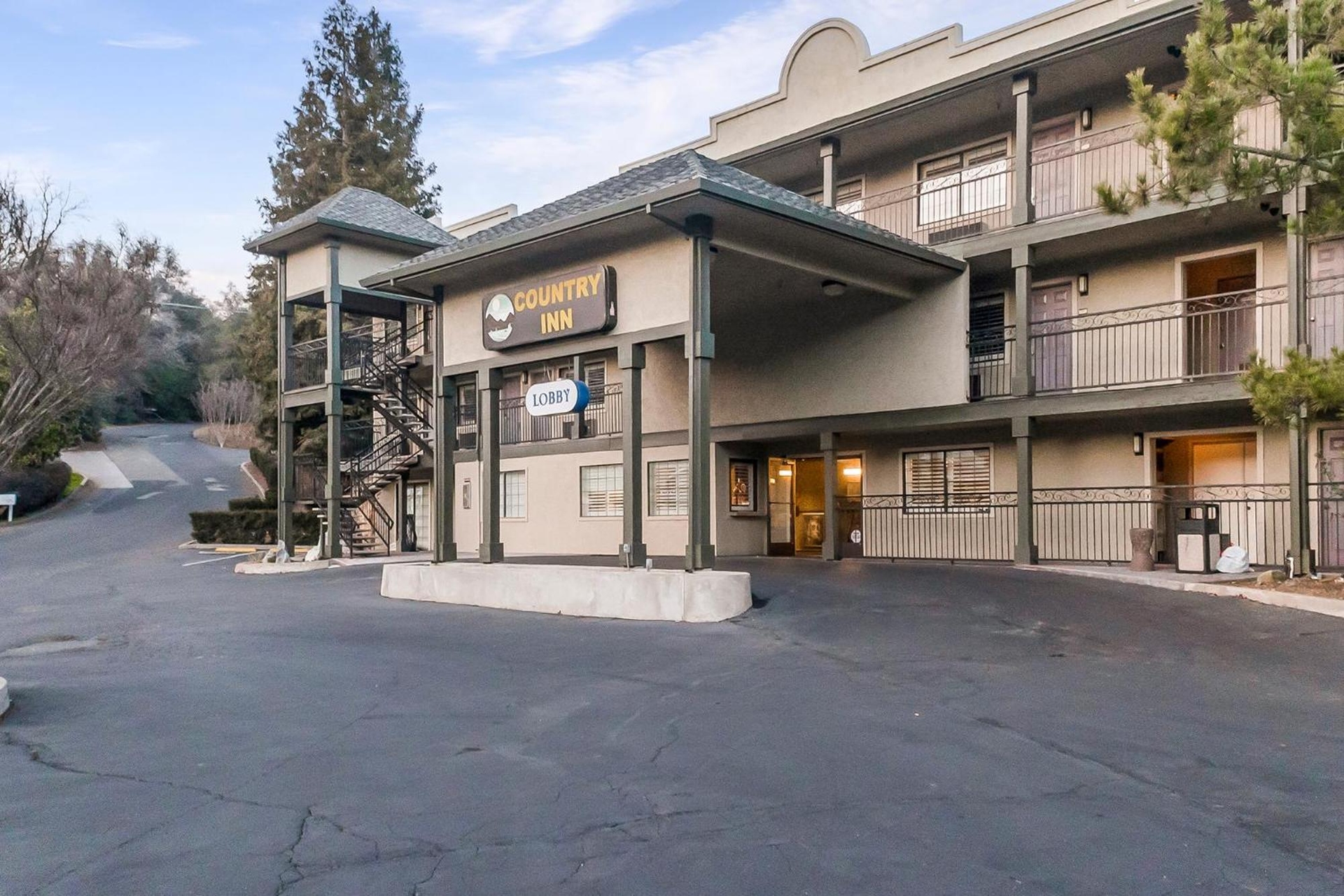 Country Inn Sonora, Jamestown