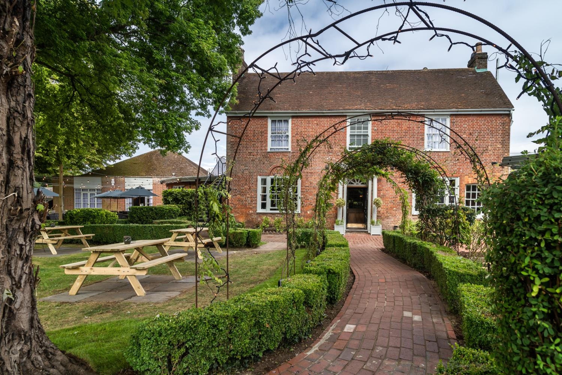 The Bell by Innkeeper's Collection, Aston Clinton