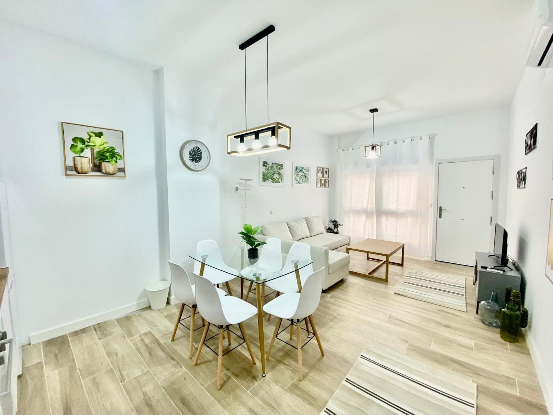 Puente Praga Aparment, Madrid