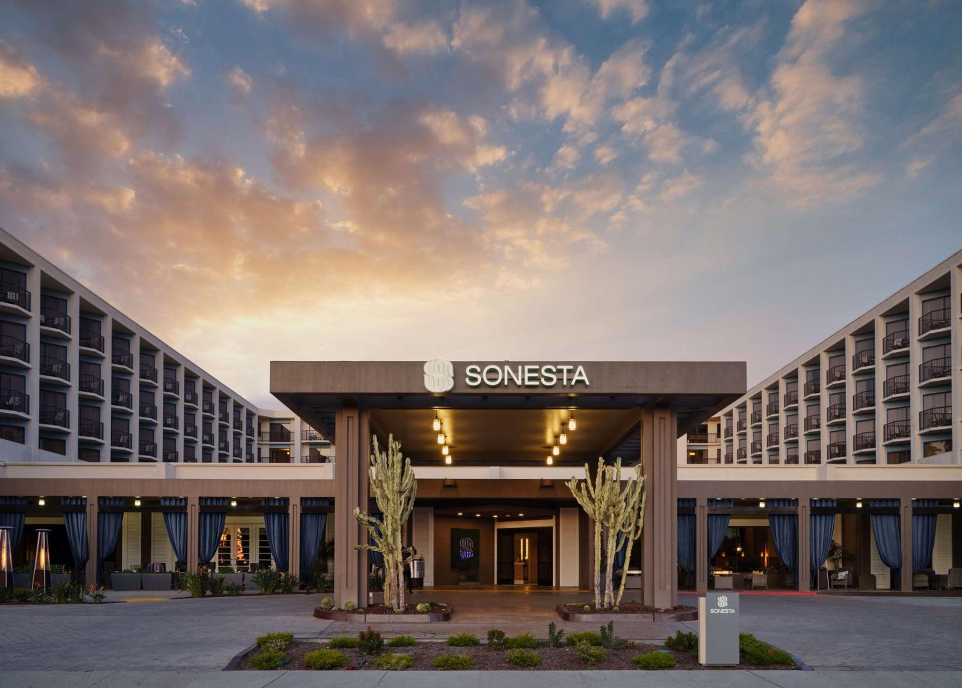 Sonesta Redondo Beach and Marina, Redondo Beach