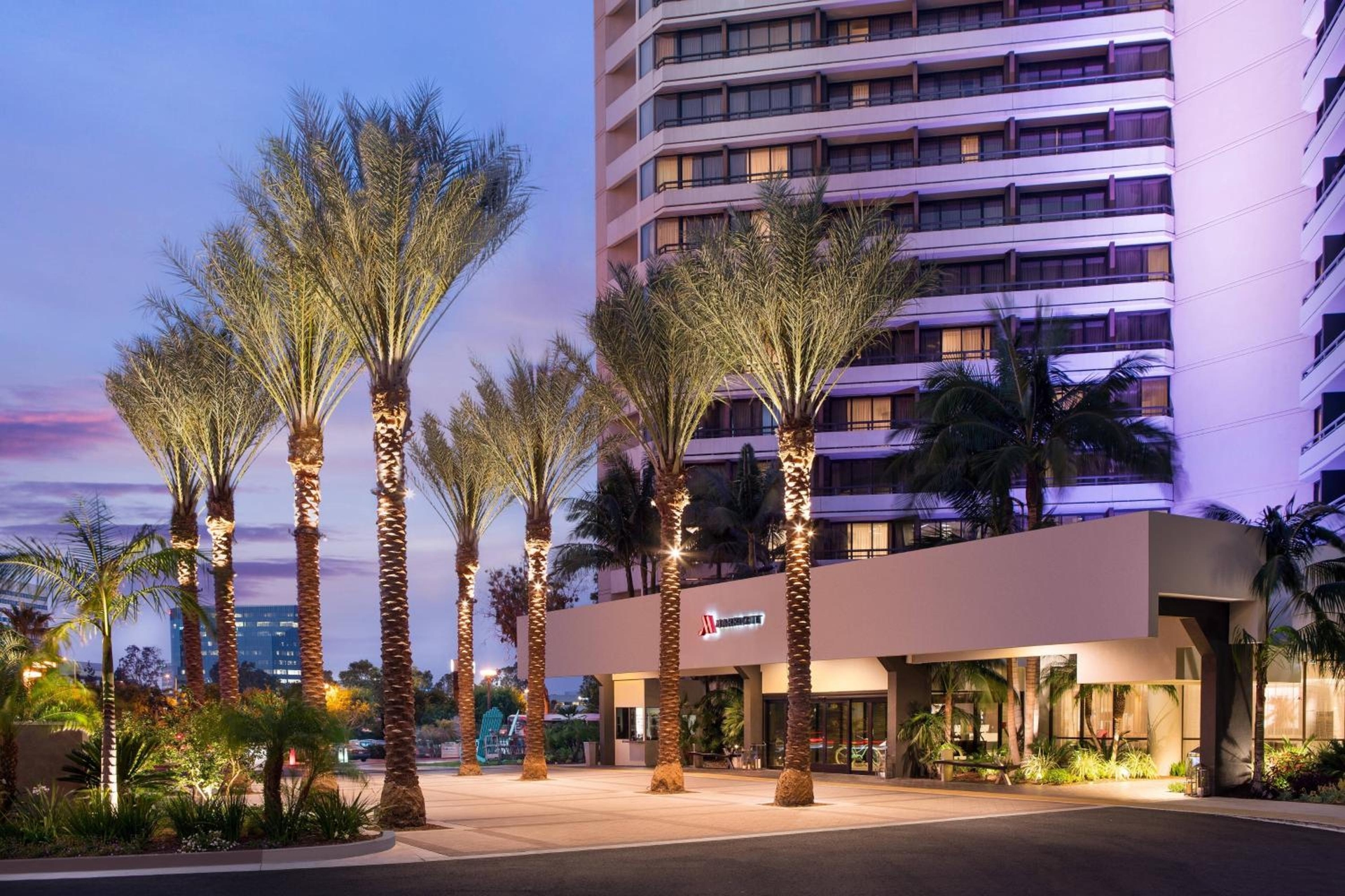 Irvine Marriott, Irvine