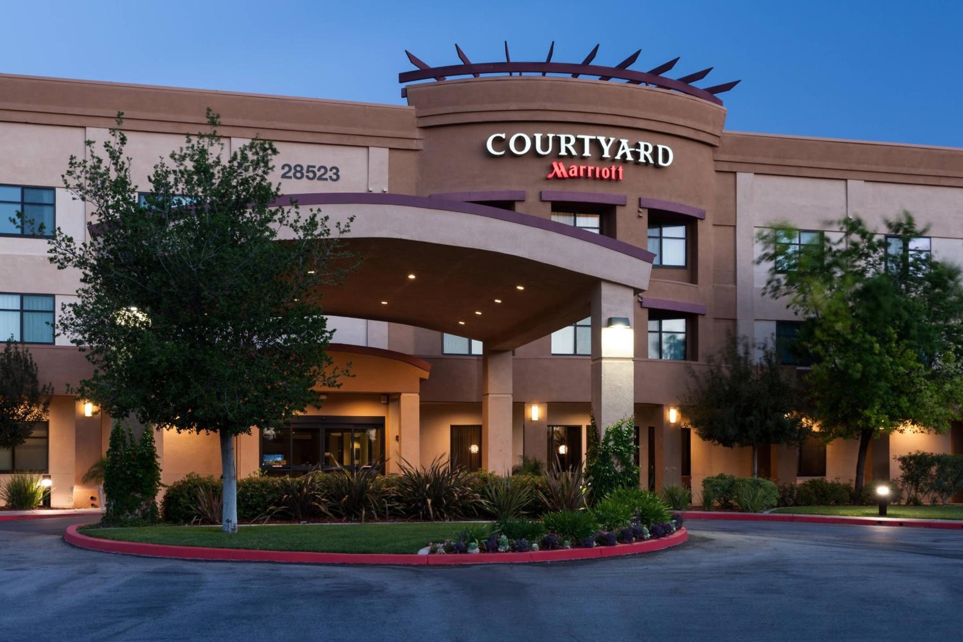 Courtyard by Marriott Santa Clarita Valencia, Valencia