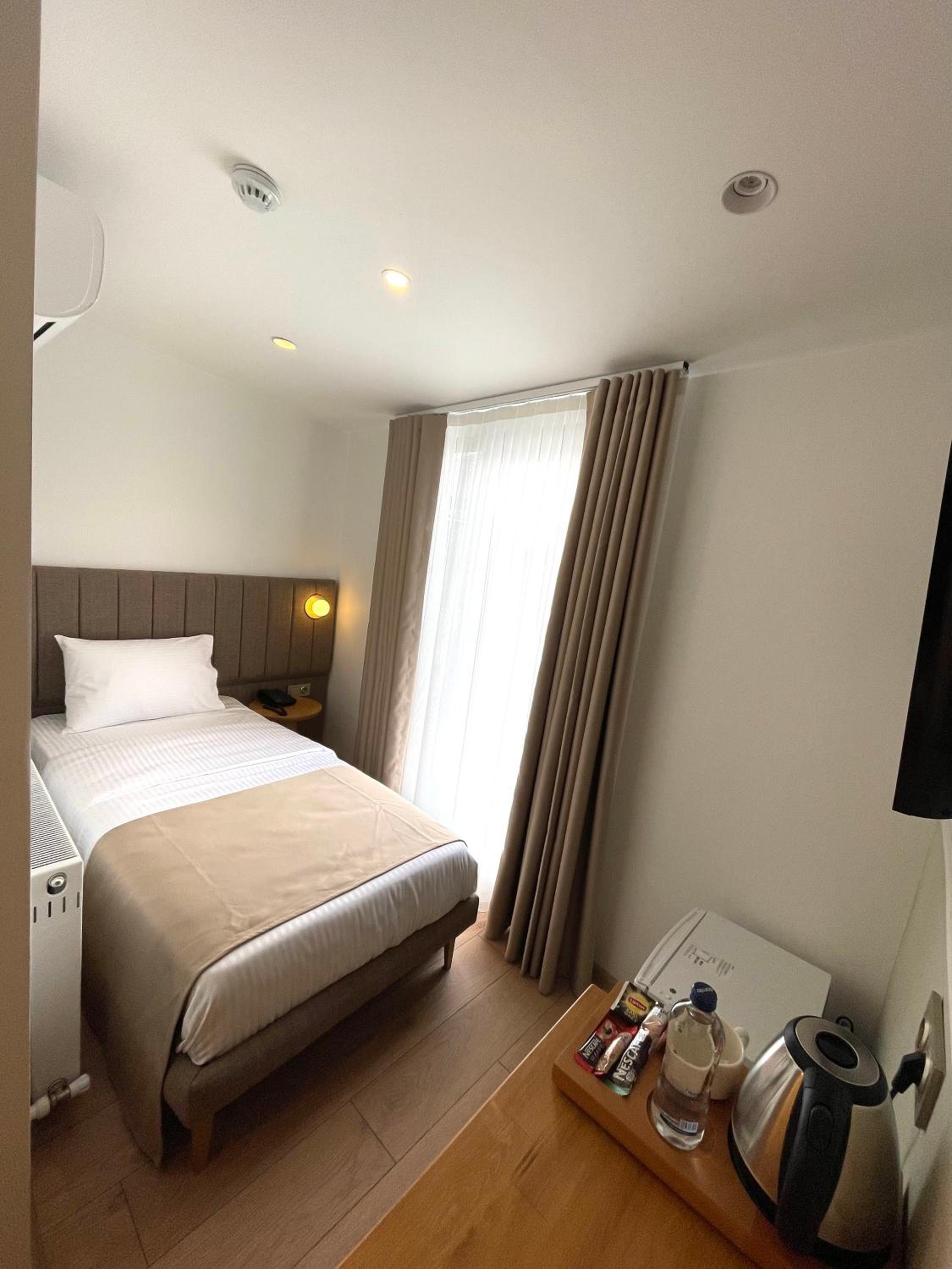 Foto de Meshk Airport Hotel