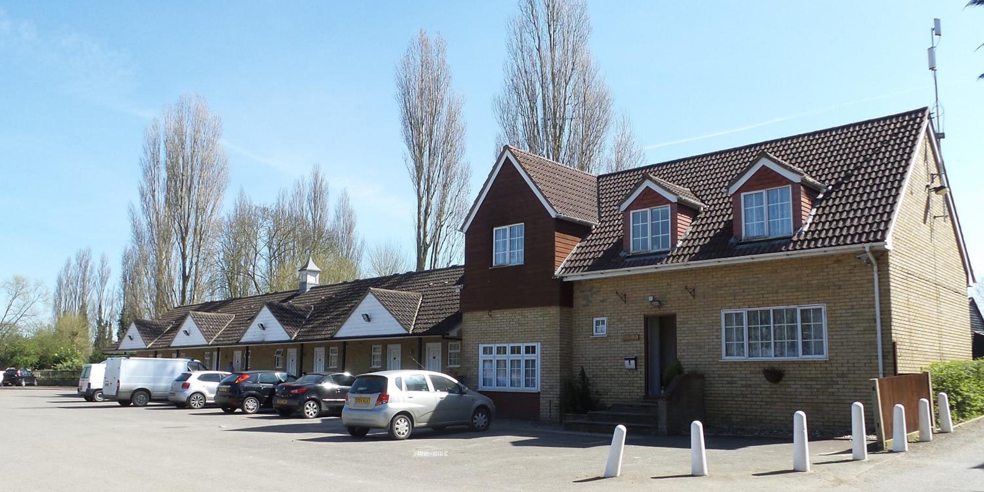 Roydon Marina Village Hotel, Roydon