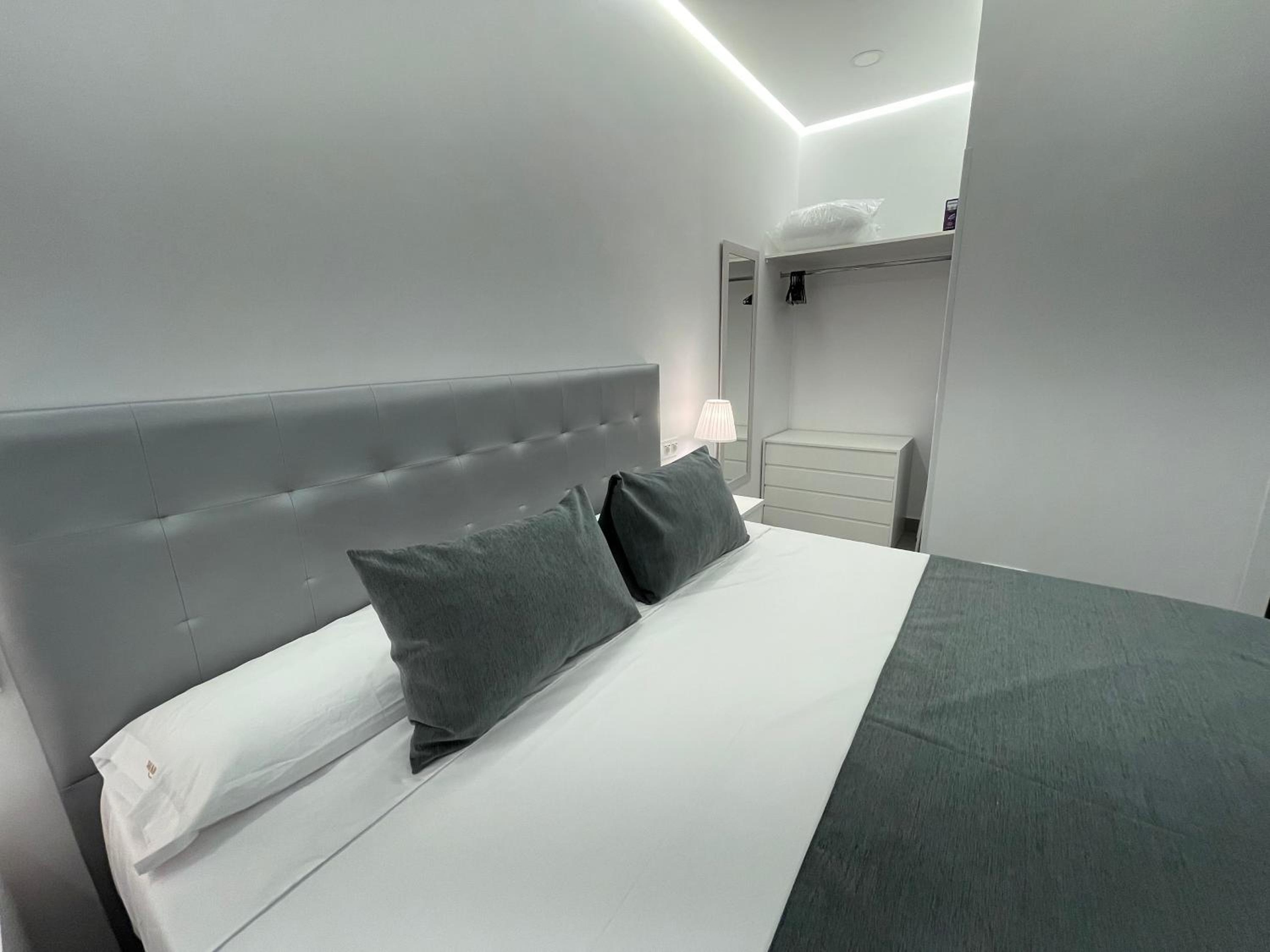 SUARA Apartamentos 3, Madrid
