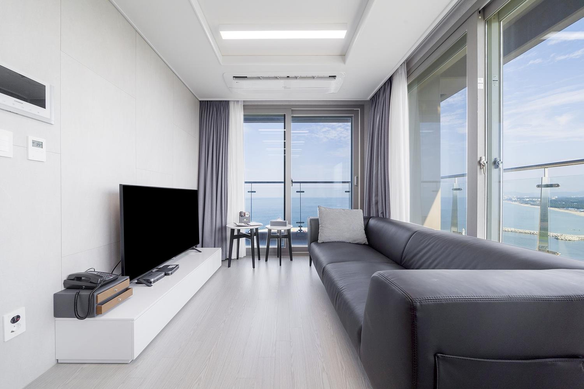 Foto de Gangneung Chonpines Ocean Suites Hotel