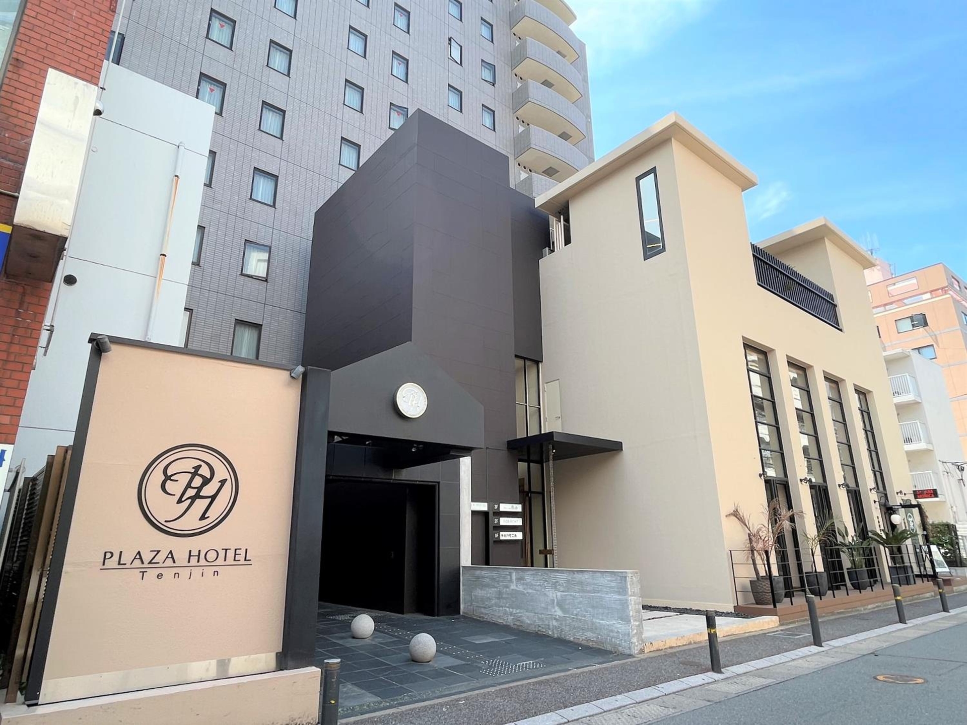 THE KNOT FUKUOKA Tenjin