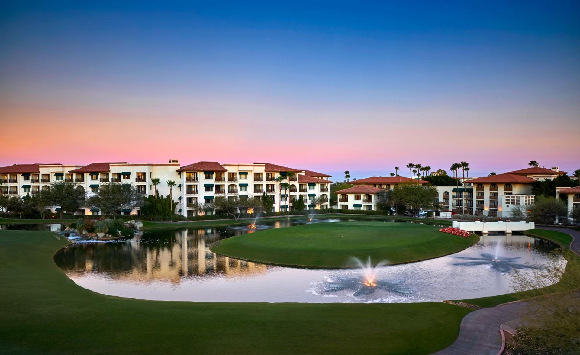 Arizona Grand Resort, Phoenix