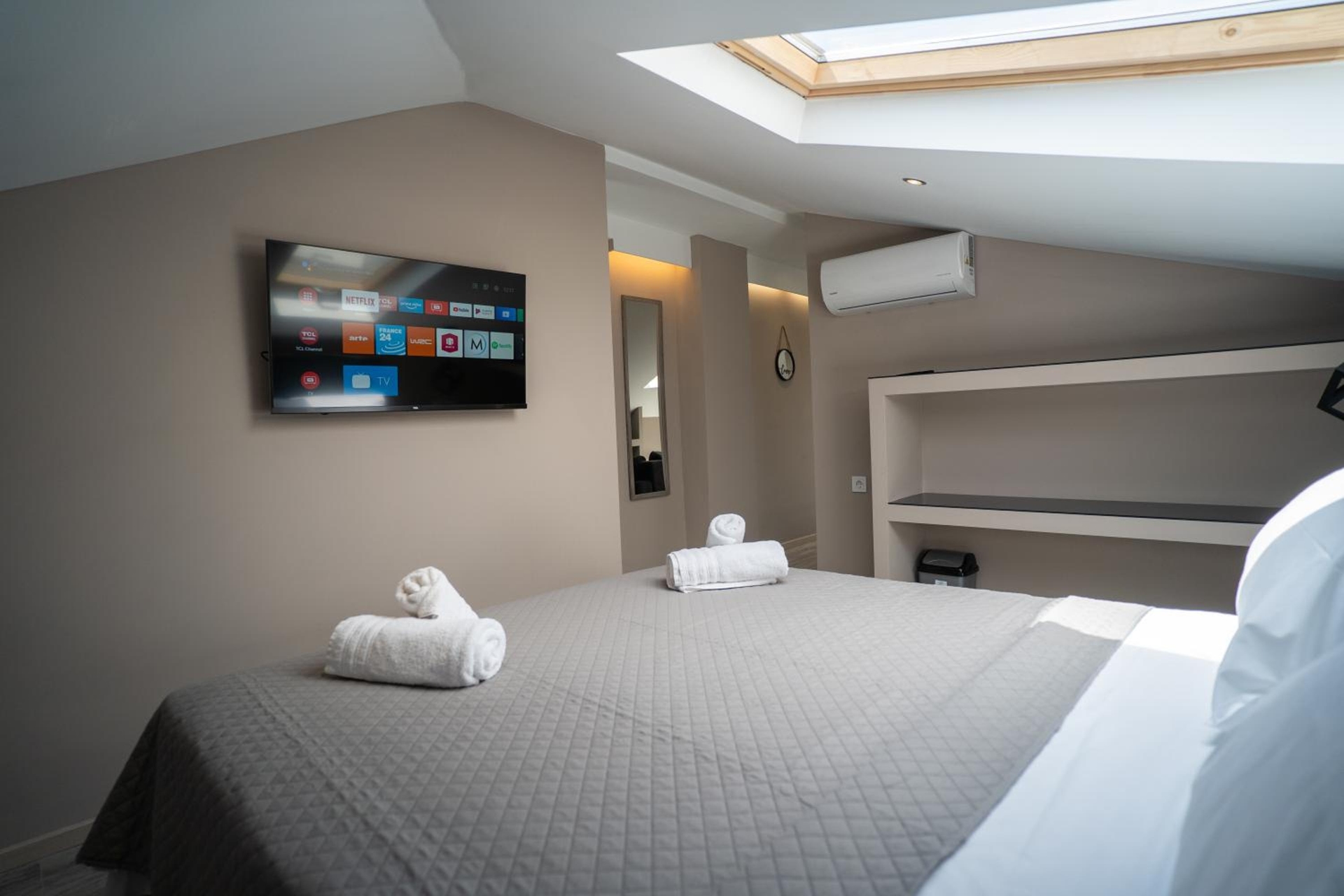 Foto de Parthenis Riviera Hotel