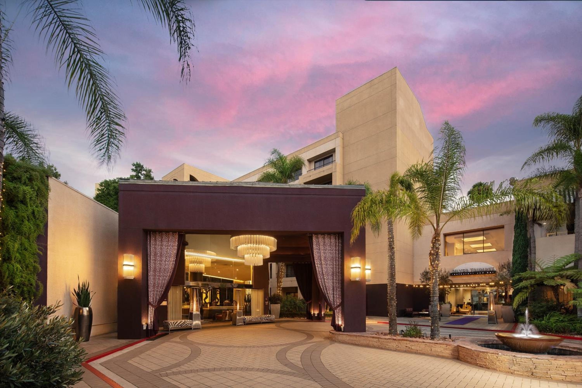 Avenue of the Arts Costa Mesa, a Tribute Portfolio Hotel, Costa Mesa