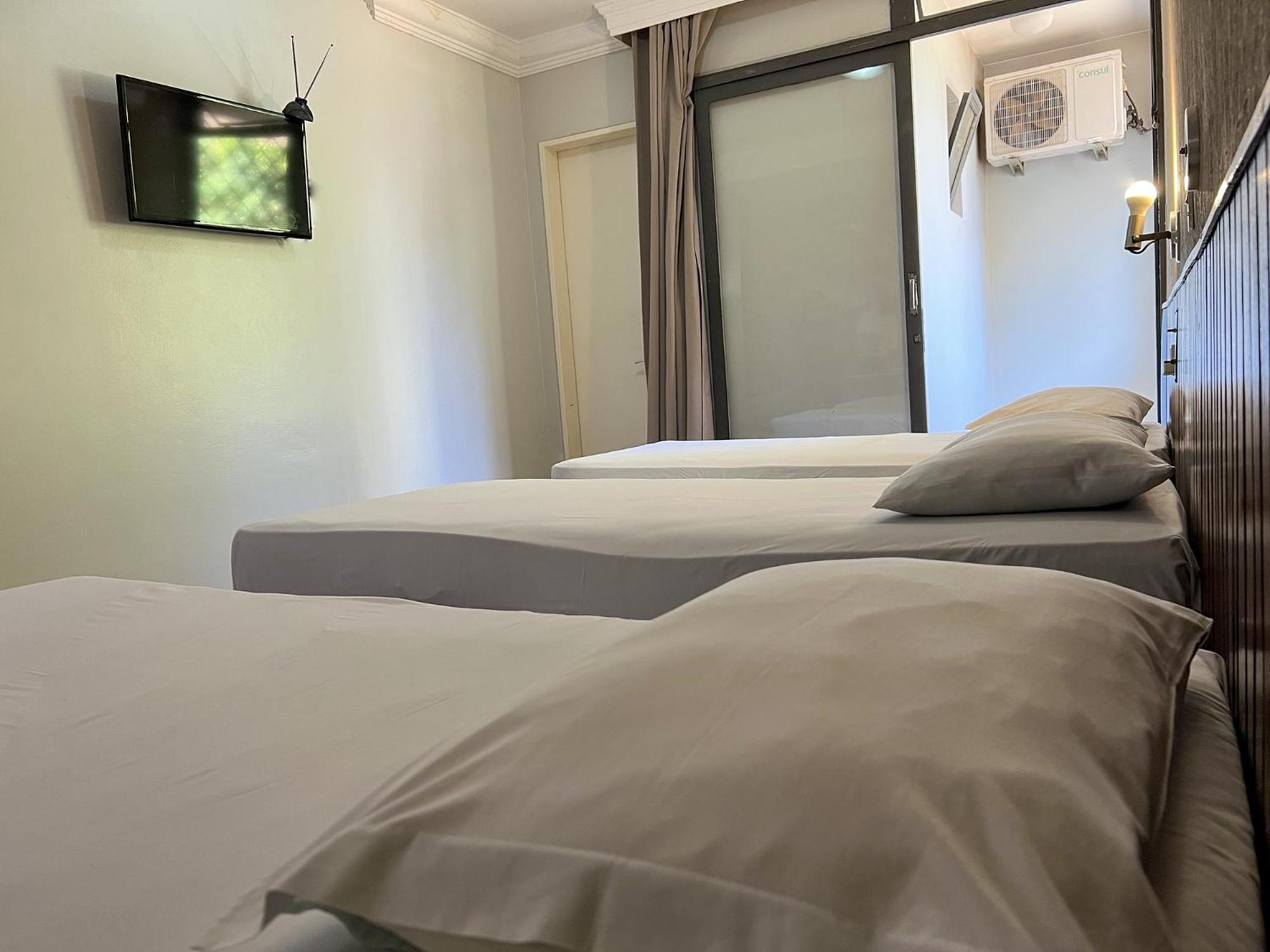 Foto de Hotel El Pilar by Bsb Inn