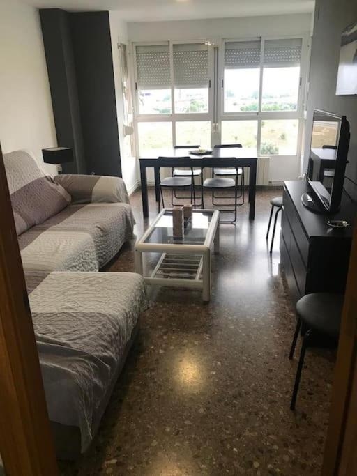 Apartamento cómodo y espacioso con parking, Valencia