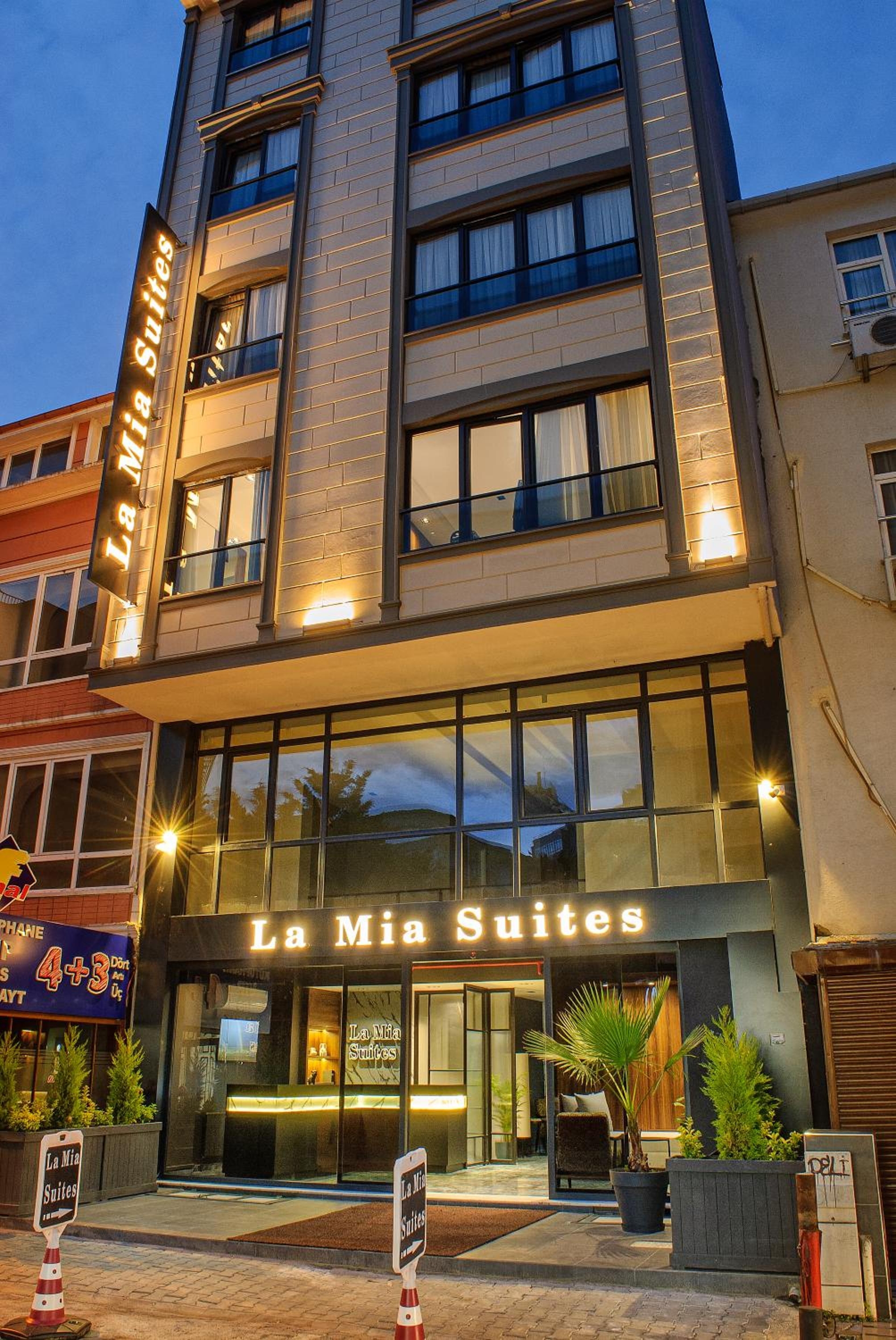 La Mia Suites