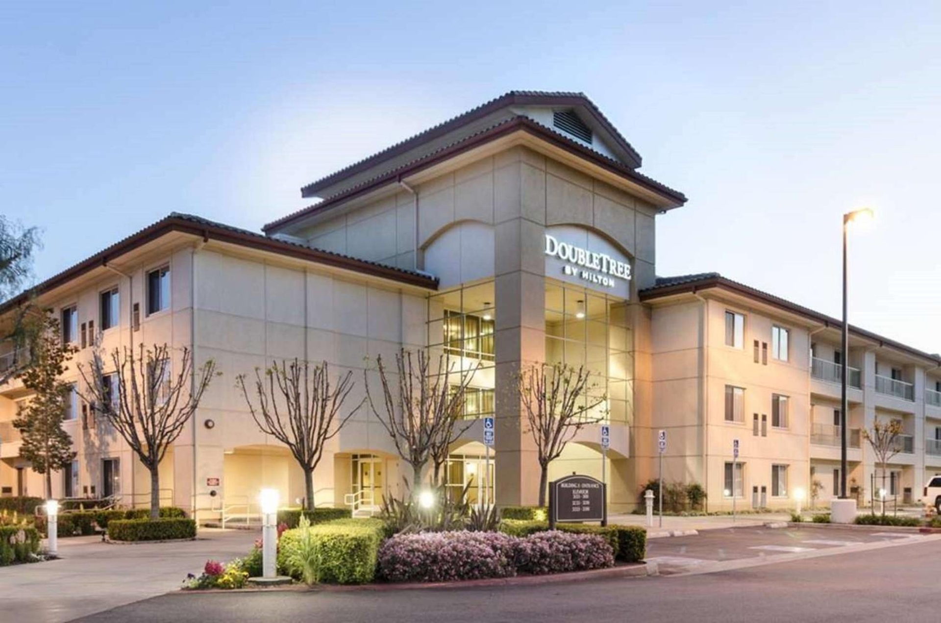 DoubleTree by Hilton Ontario Airport, Ontario
