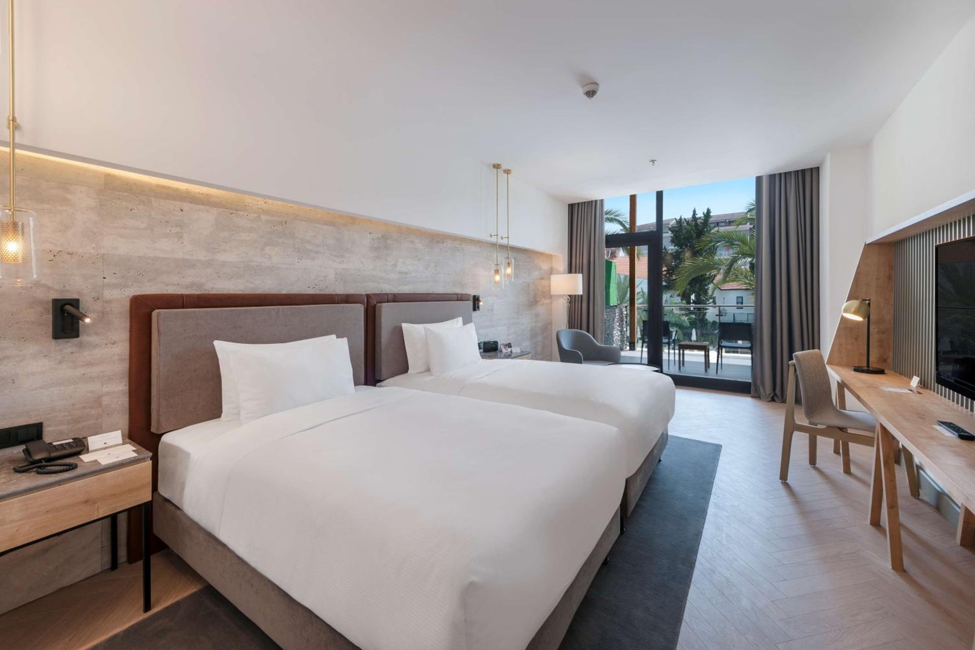 Foto de DoubleTree by Hilton Antalya-Kemer All-Inclusive Resort
