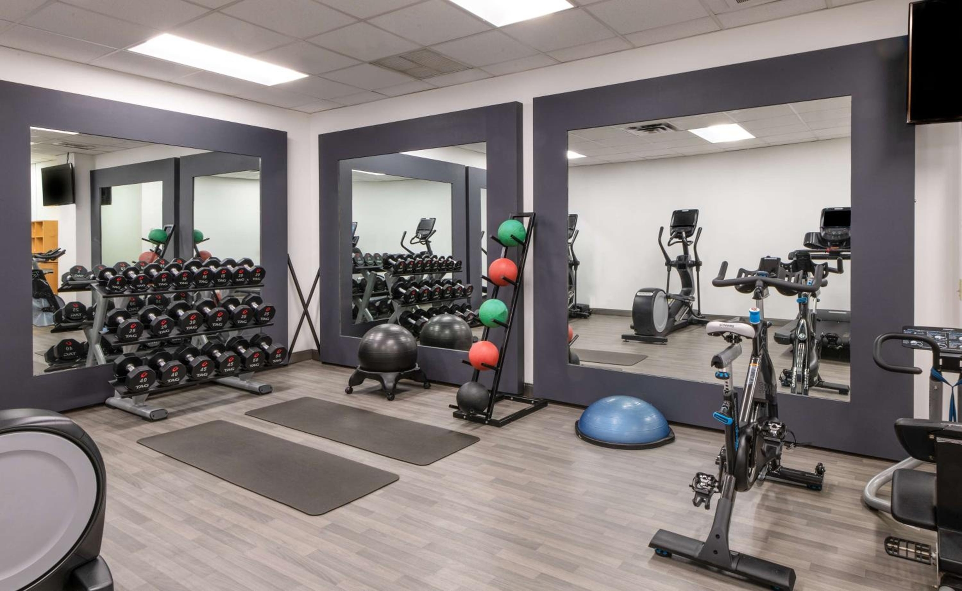 Foto de DoubleTree by Hilton Newark Penn Station, NJ