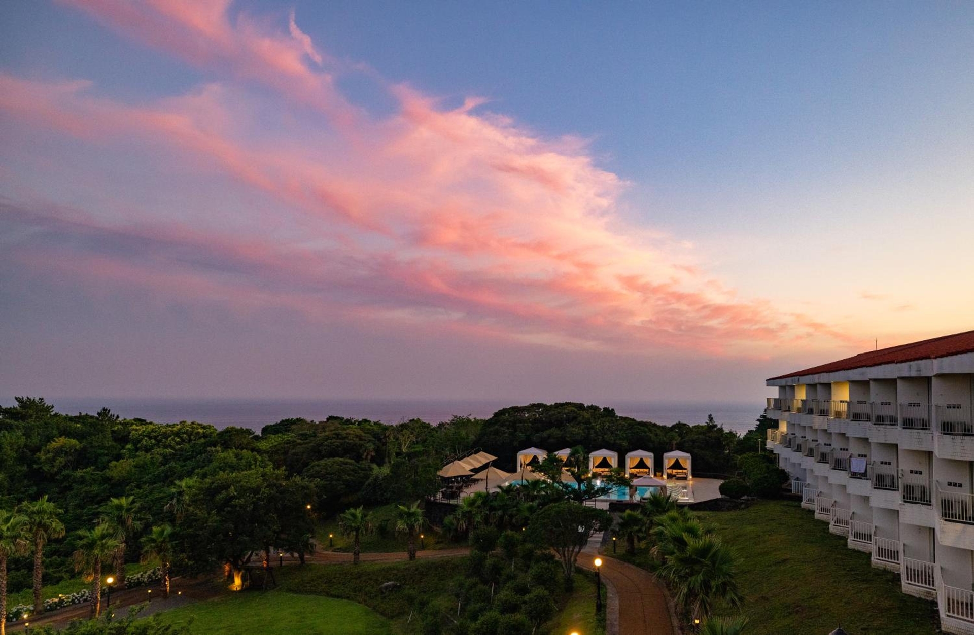 Kensington Resort Jeju Jungmun