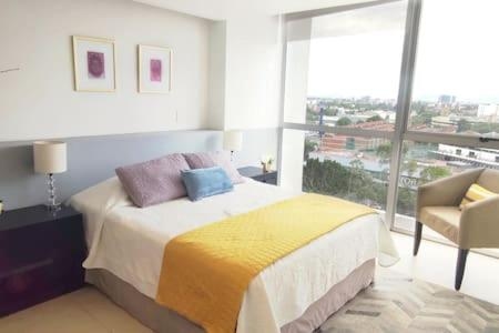 Foto de Aurora MaiaHome-2BD Amazing view in Polanco -Pool Gym SPA