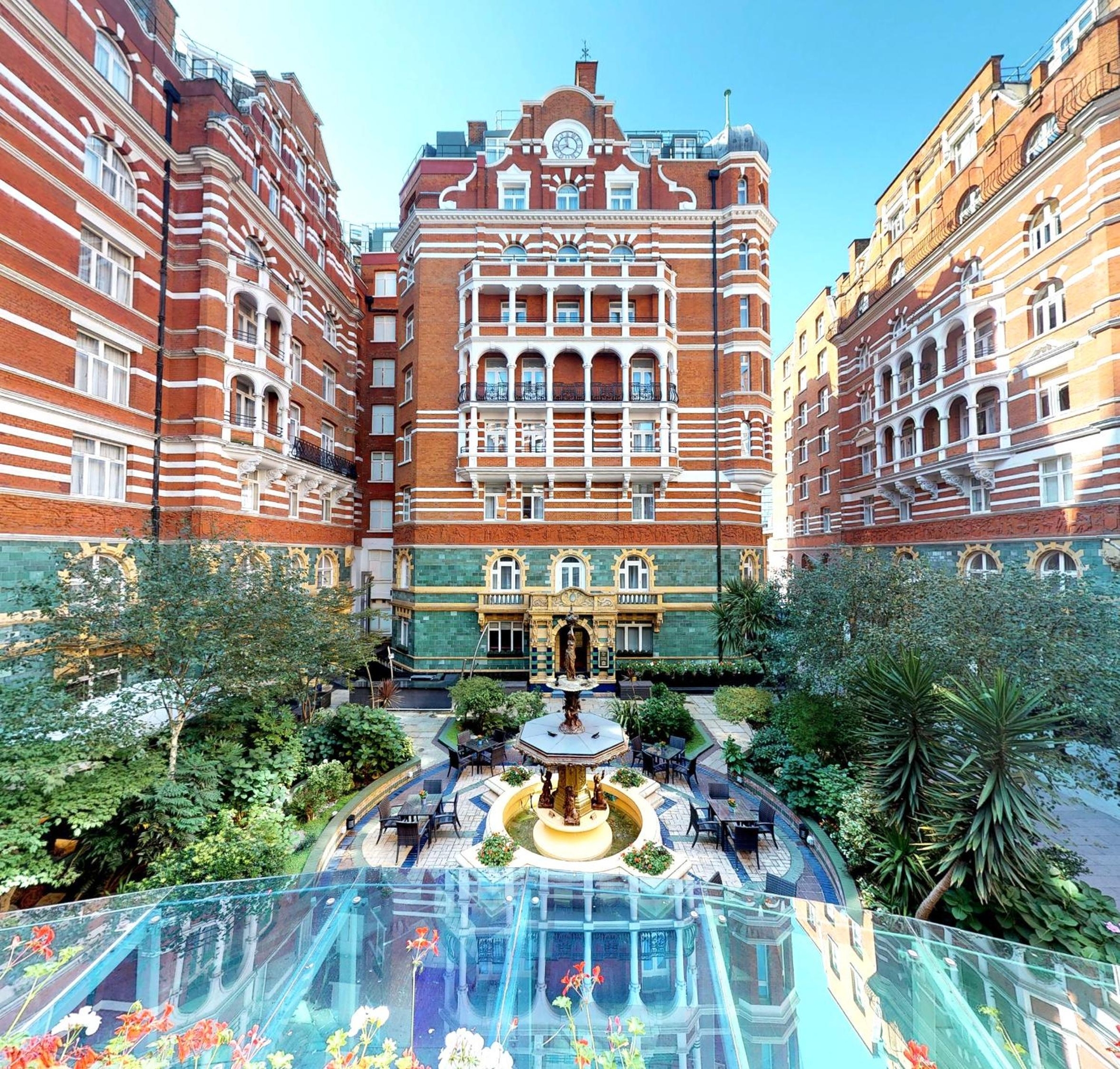 St. James' Court, A Taj Hotel, London, London