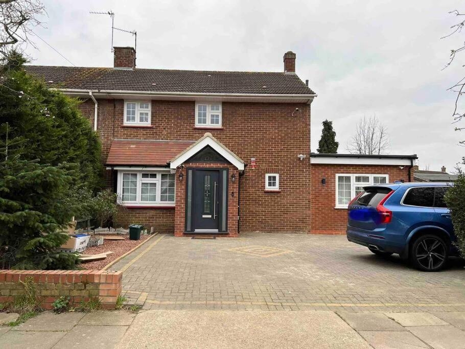 En-suite Double Room - Private Entrance & Free Parking, West Drayton