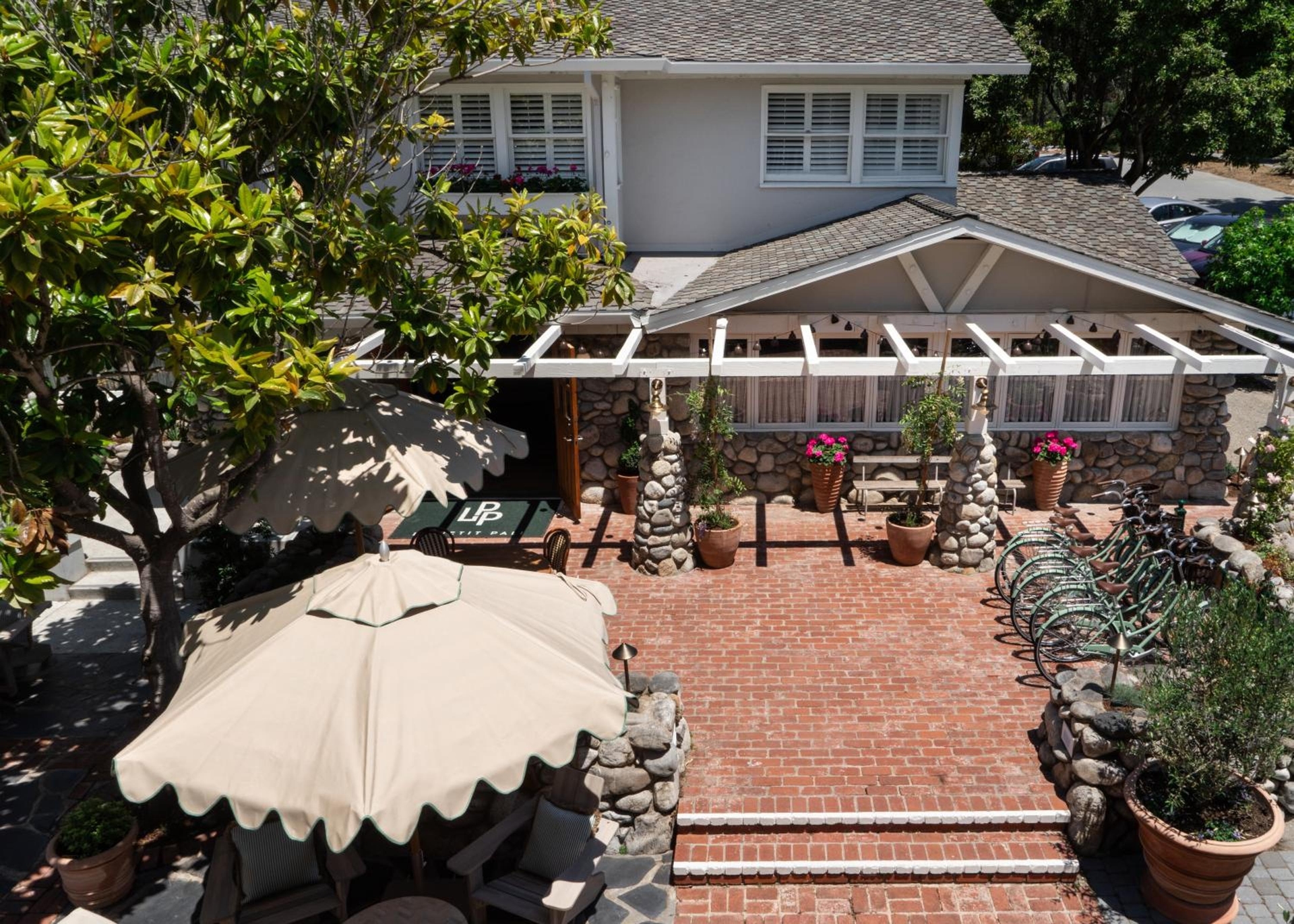 Le Petit Pali at 8th Ave, Carmel