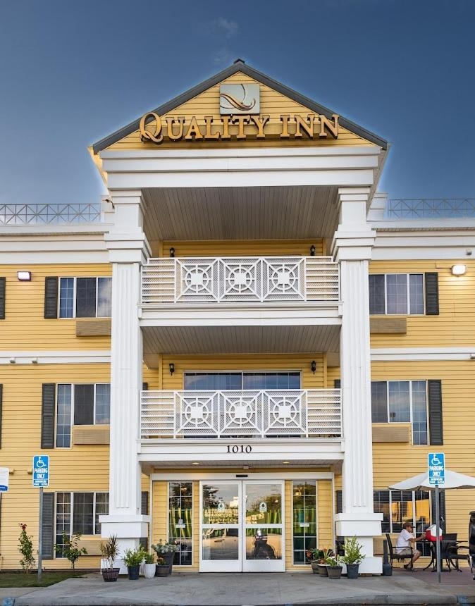 Quality Inn & Suites Tulare, Tulare