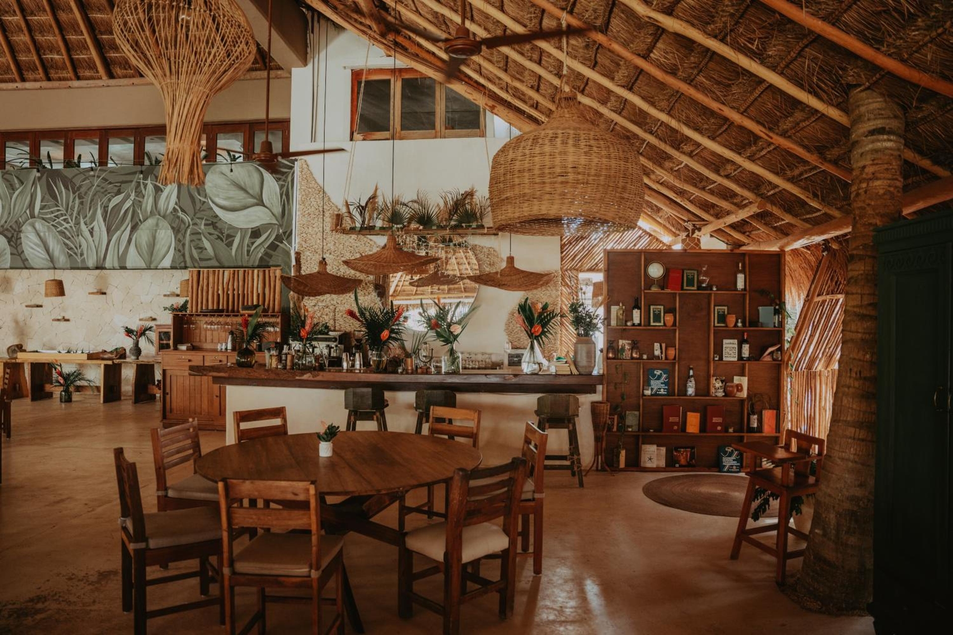 Foto de Petit Lafitte Beach Front Hotel & Bungalows