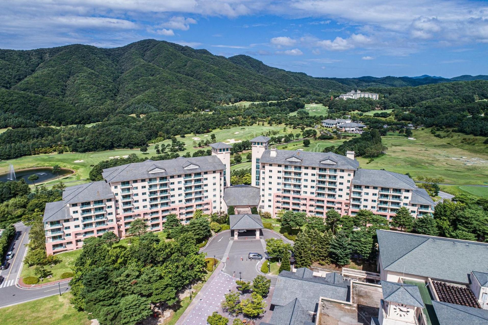 Oak Valley Resort Valley Village