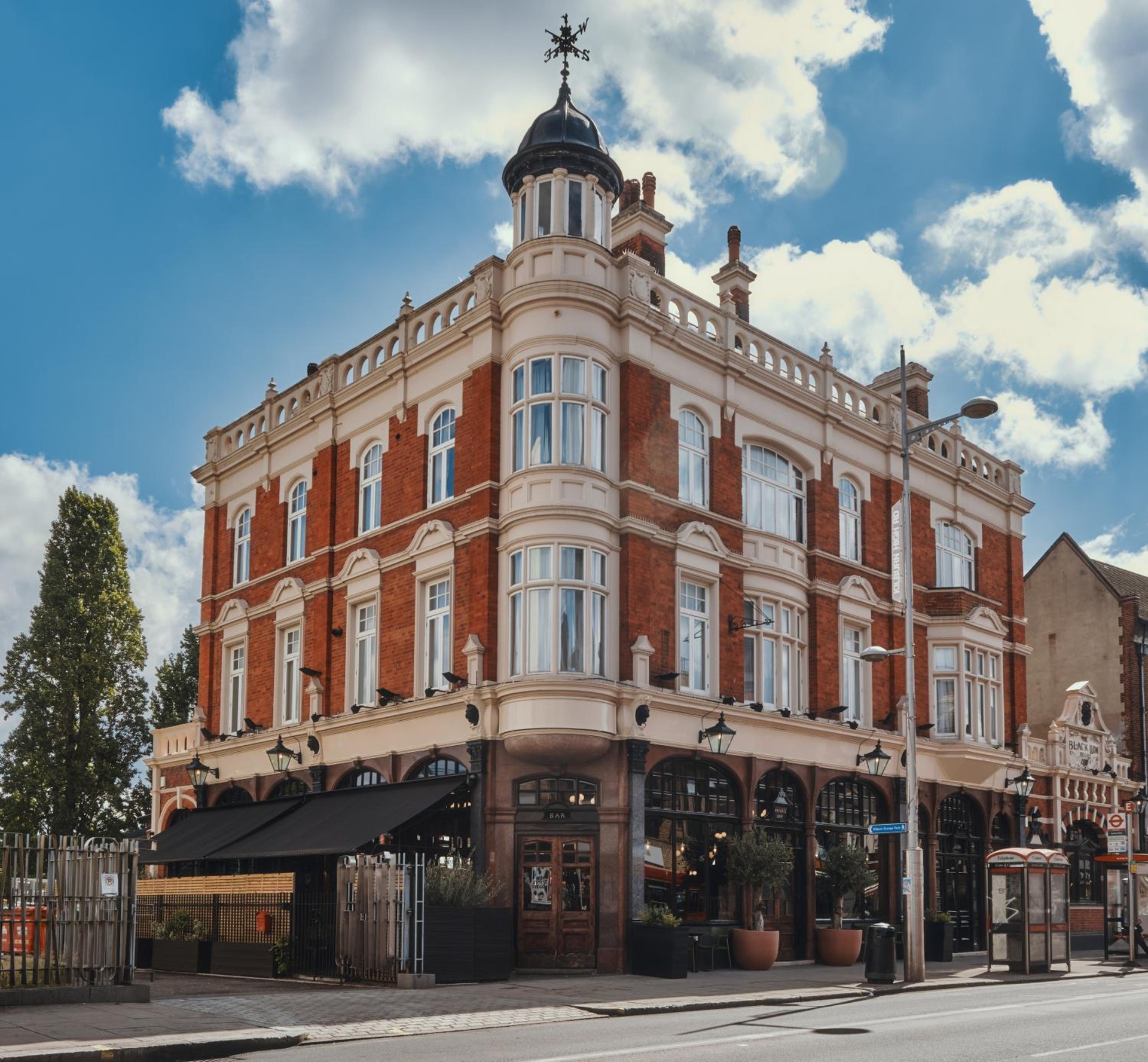 The Black Lion Pub & Boutique Guesthouse, London