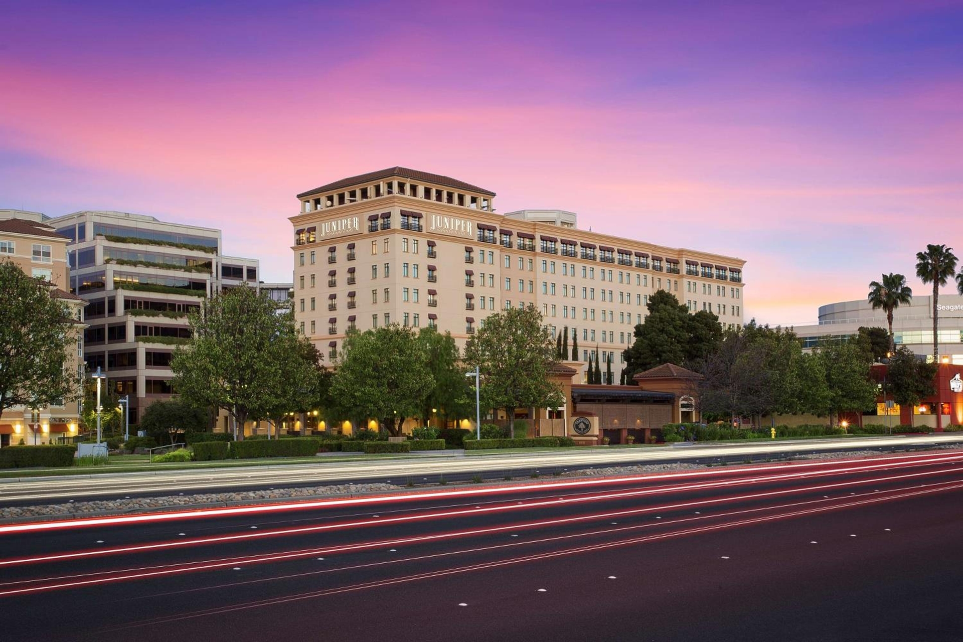 Juniper Hotel Cupertino, Curio Collection by Hilton, Cupertino