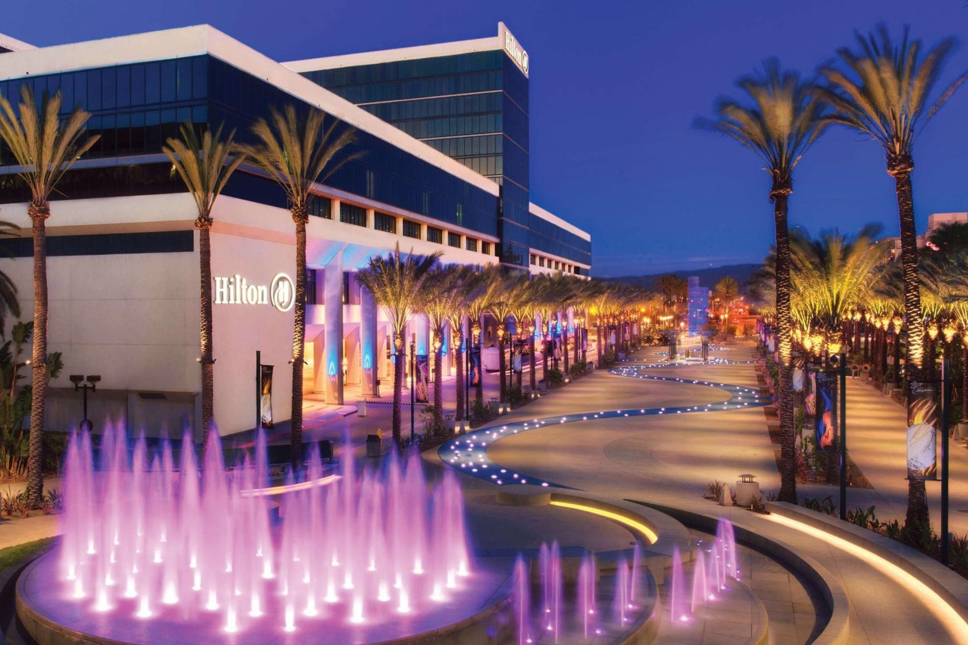Hilton Anaheim, Anaheim
