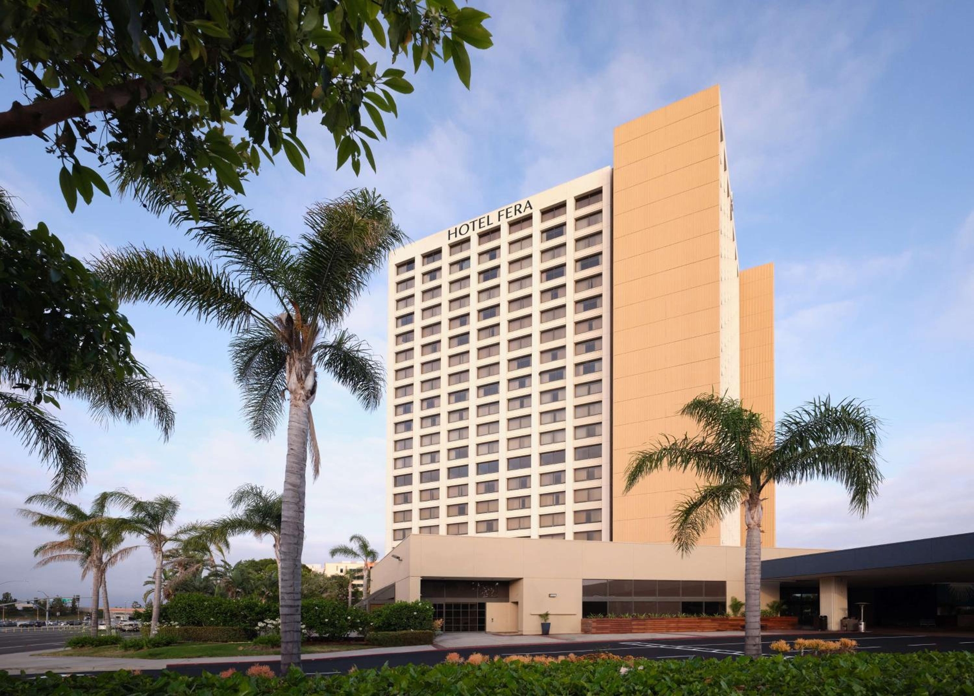 Hotel Fera Anaheim, a DoubleTree by Hilton Hotel, Orange
