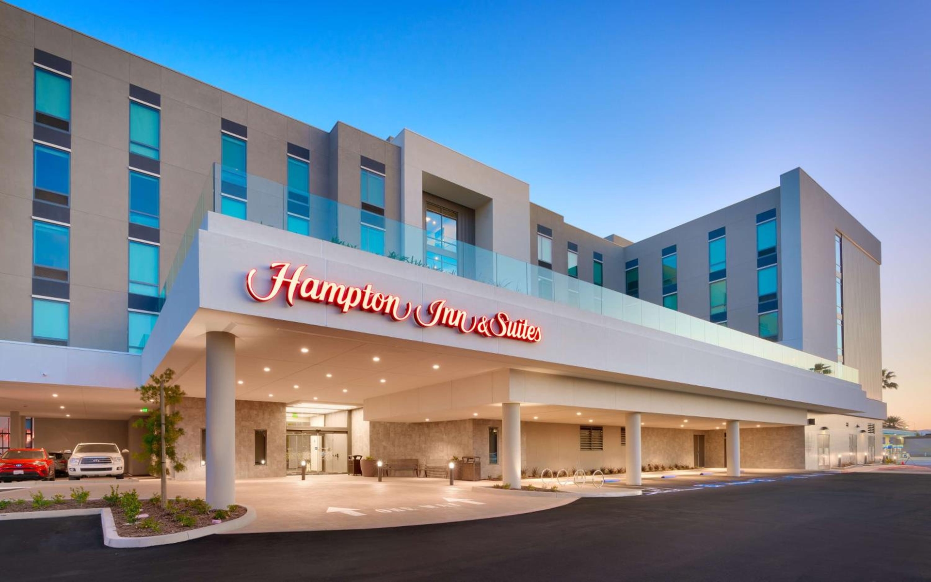 Hampton Inn & Suites Anaheim Resort Convention Center, Anaheim