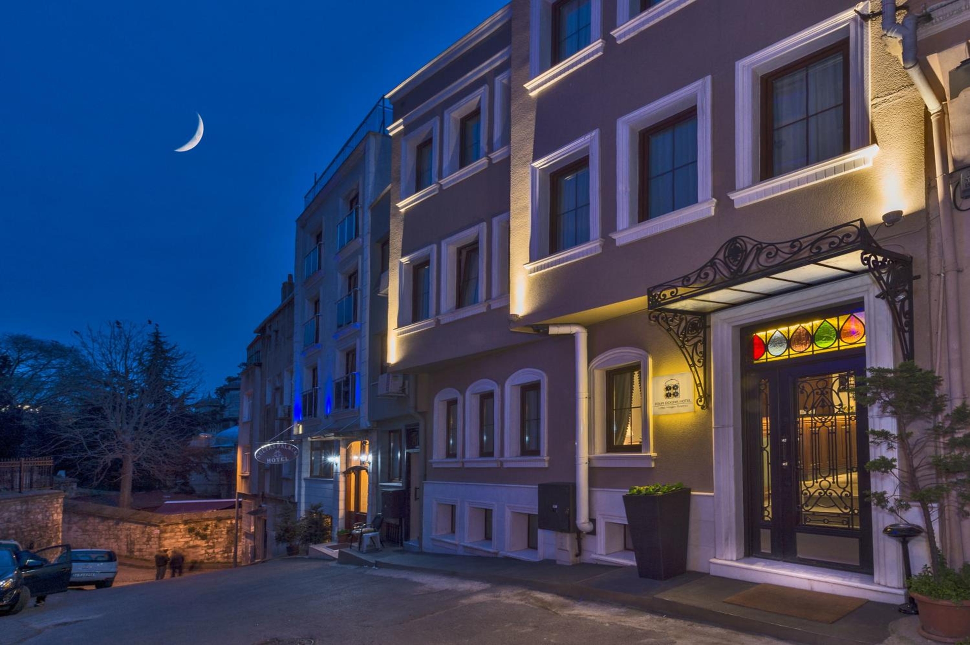Four Doors Hotel