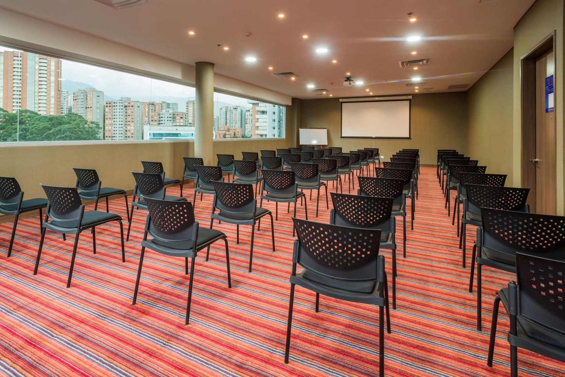 Foto de Hampton by Hilton Medellin
