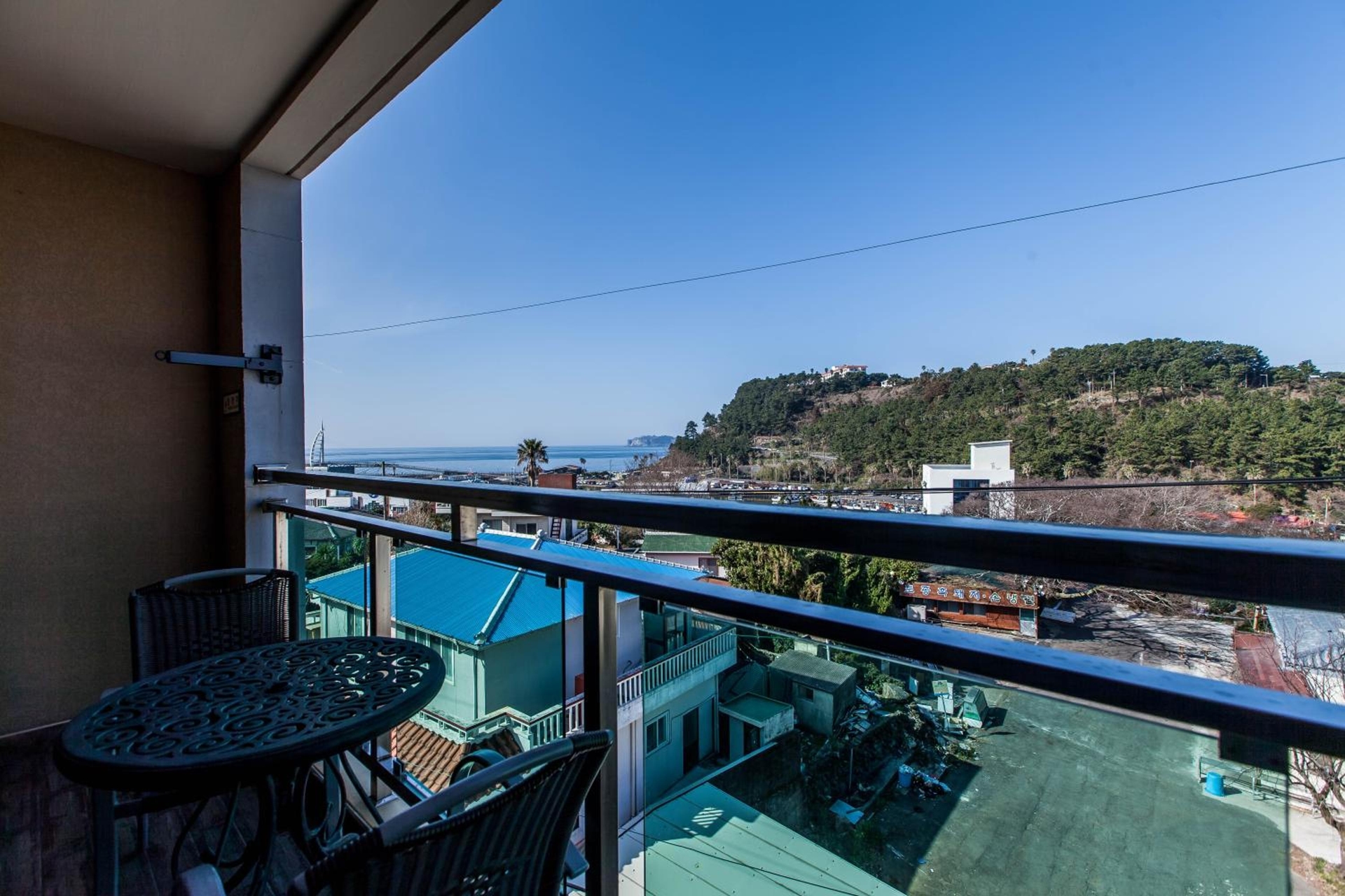 Foto de Cheonjiyeon Hotel