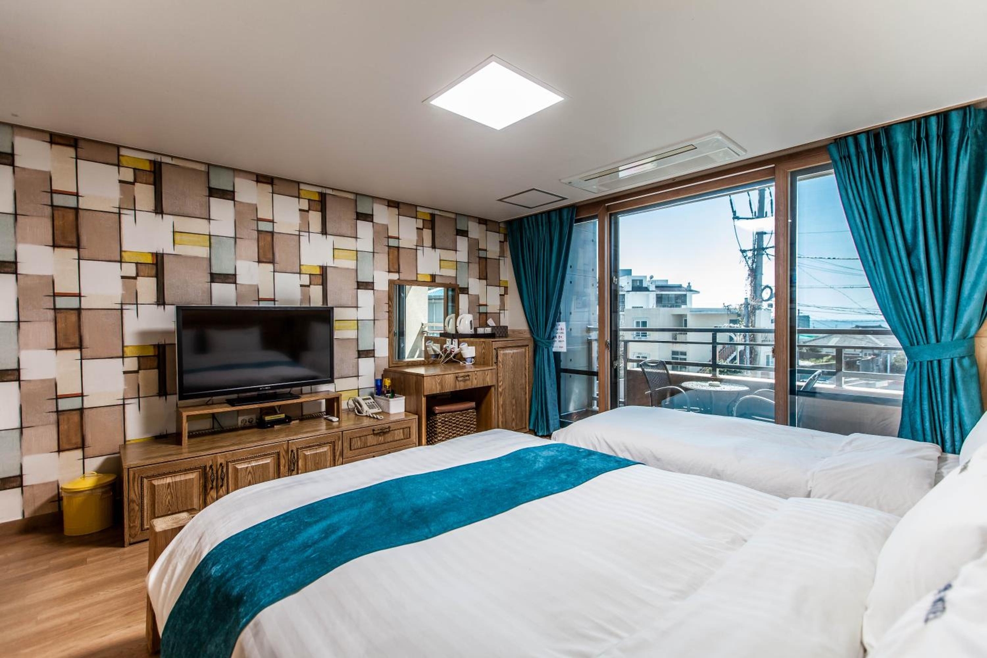 Foto de Cheonjiyeon Hotel