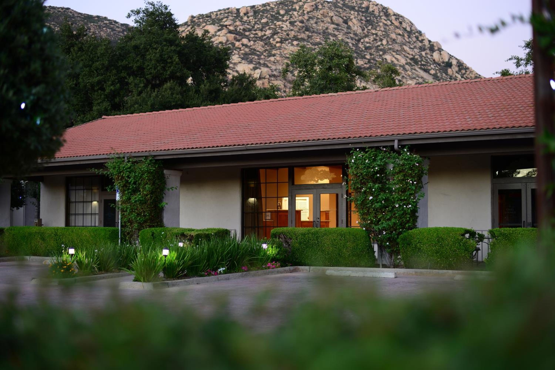 Riviera Oaks Resort by Coolvacay, Ramona