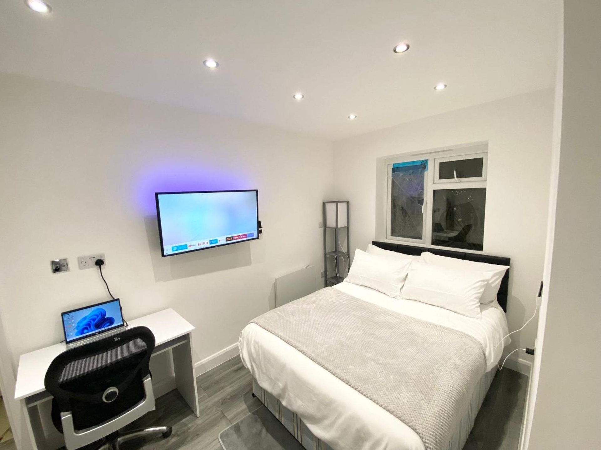 London Studio, Chingford