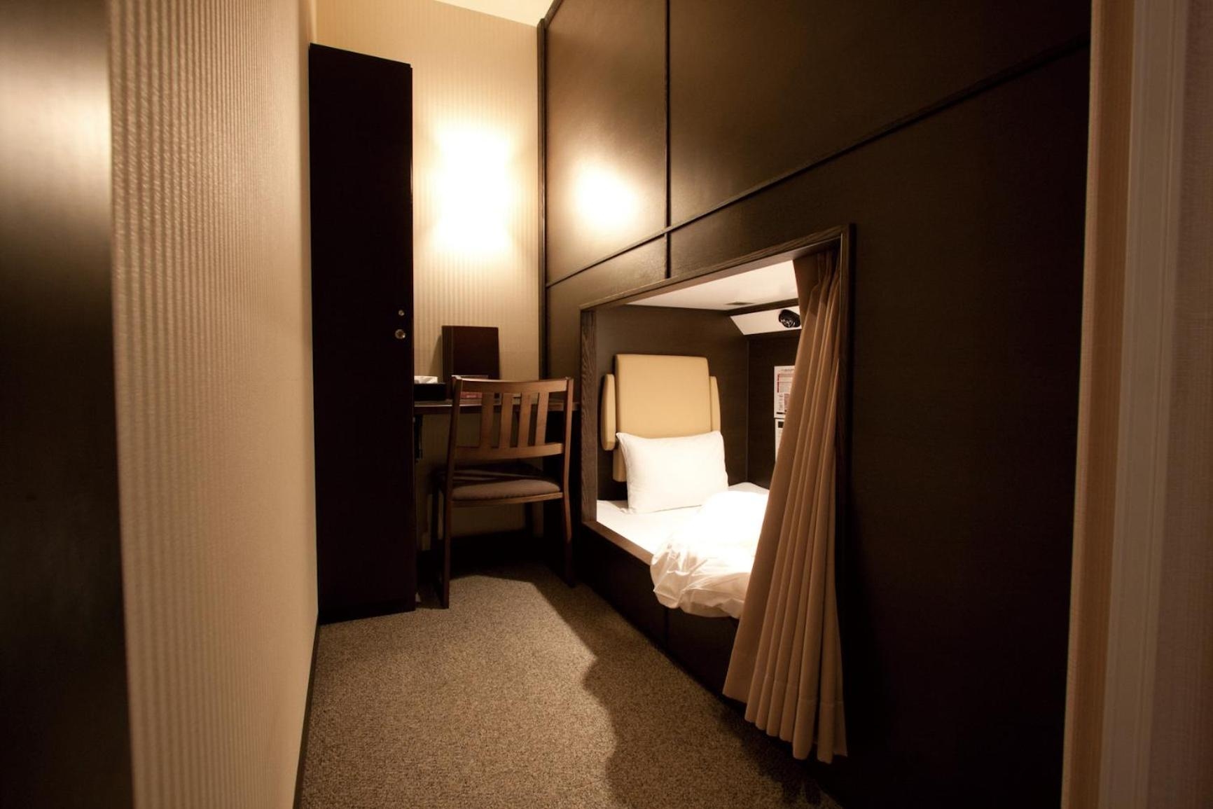 Foto de HEARTS Capsule Hotel & Spa Nakasu -Male only-