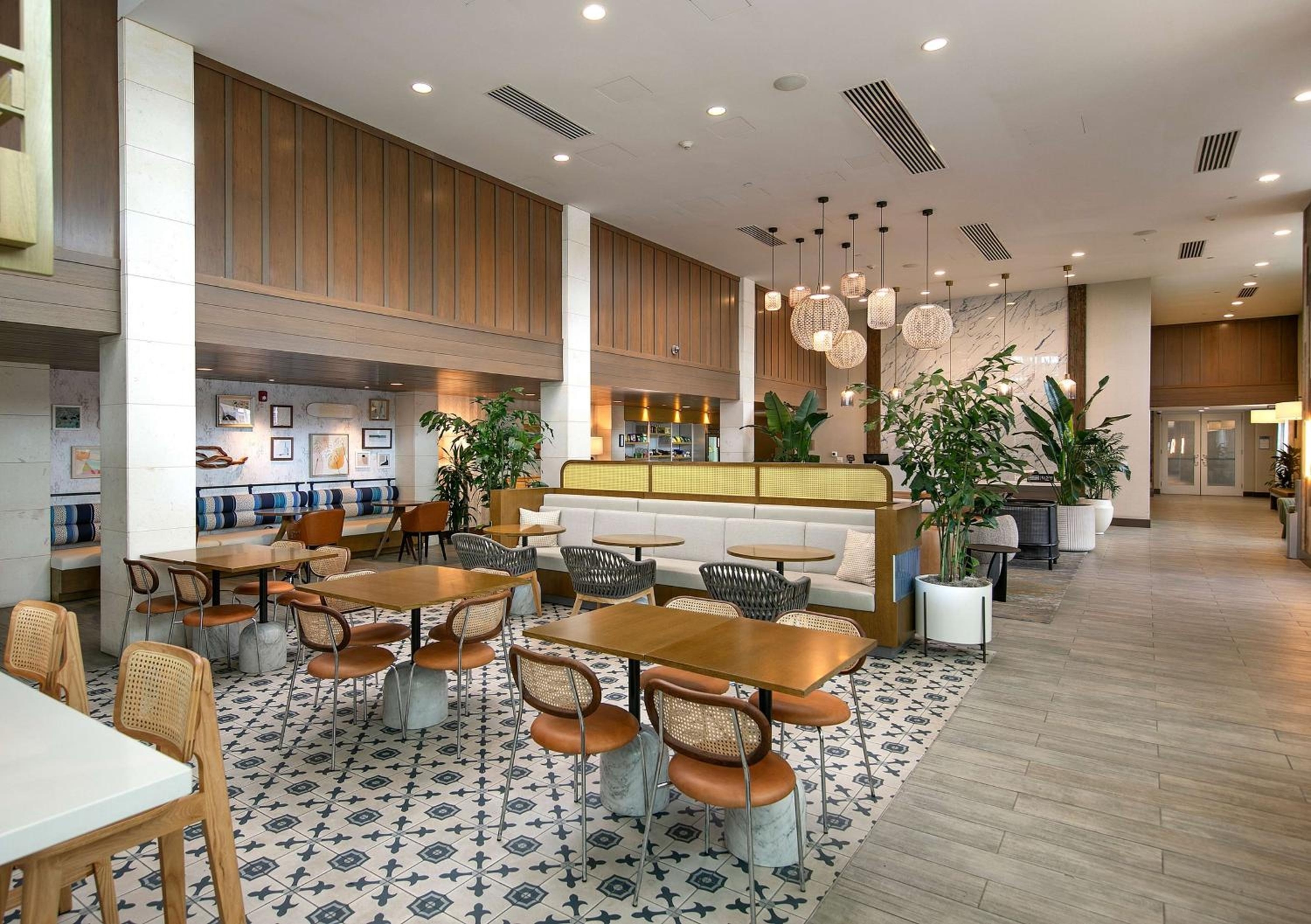 Inn at the Pier Pismo Beach, Curio Collection by Hilton, Pismo Beach