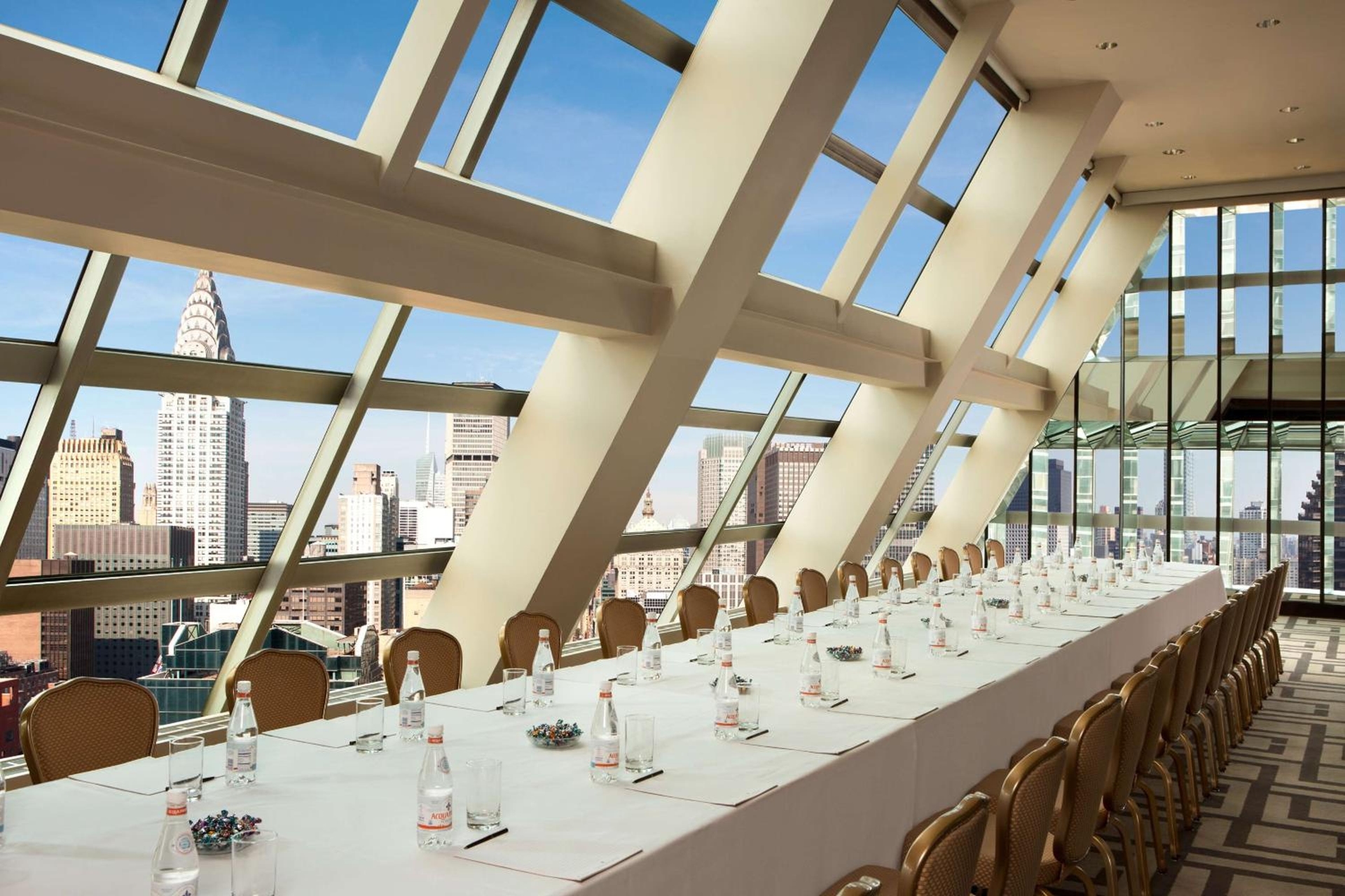 Foto de Millennium Hilton New York One UN Plaza
